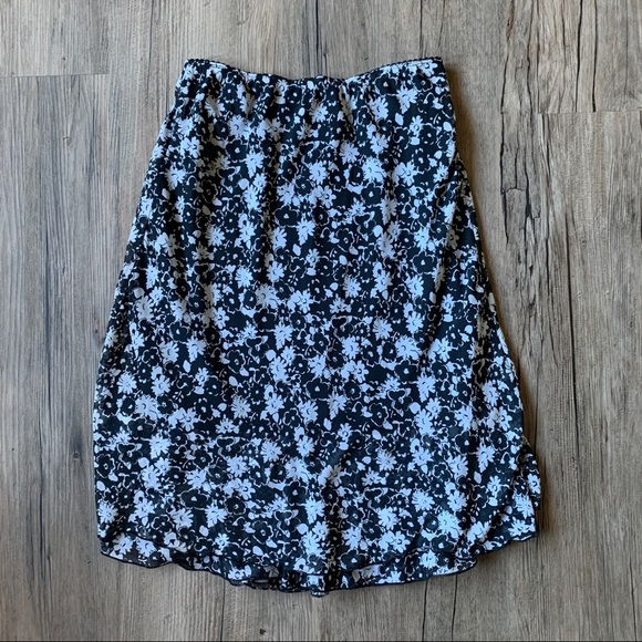 HP 🥳 Notations | Floral Skirt - Picture 11 of 12